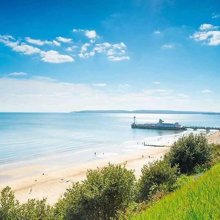 Spacious 4 Bed Rooms, Parking, Garden And Near Parks, Beaches And University Bournemouth Exterior photo