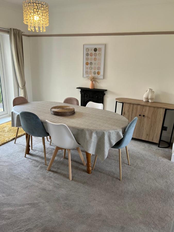 Spacious 4 Bed Rooms, Parking, Garden And Near Parks, Beaches And University Bournemouth Exterior photo
